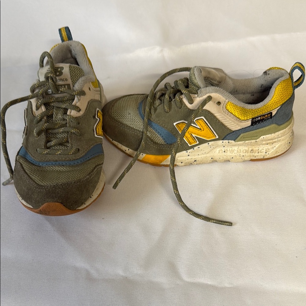 New Balance Kids Sneakers - Olive and Mustard